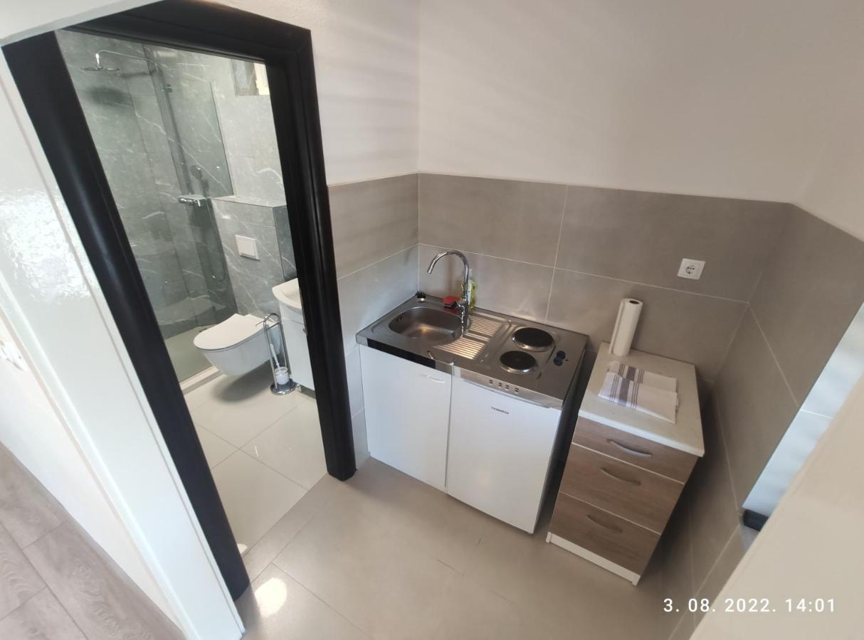 Aqua Apartments Omiš Eksteriør bilde
