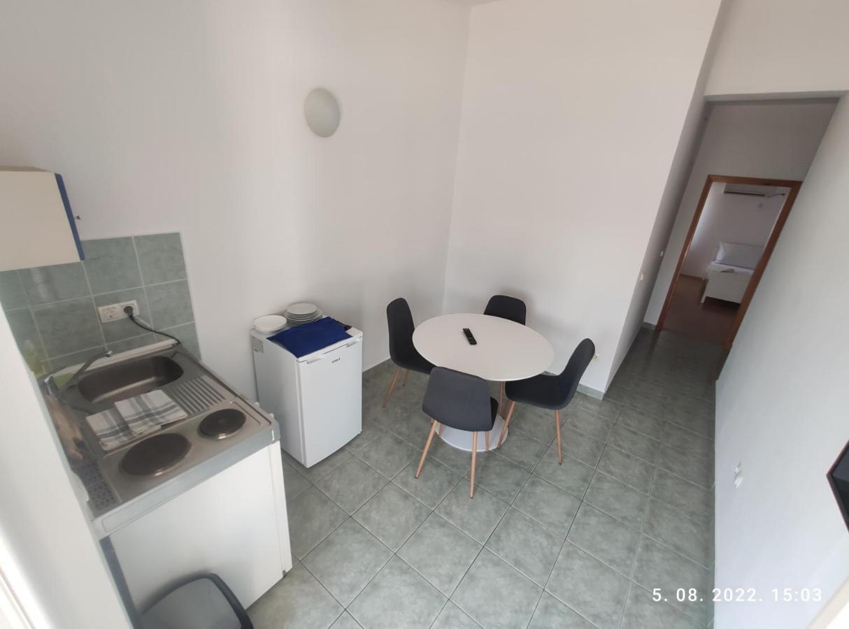 Aqua Apartments Omiš Eksteriør bilde