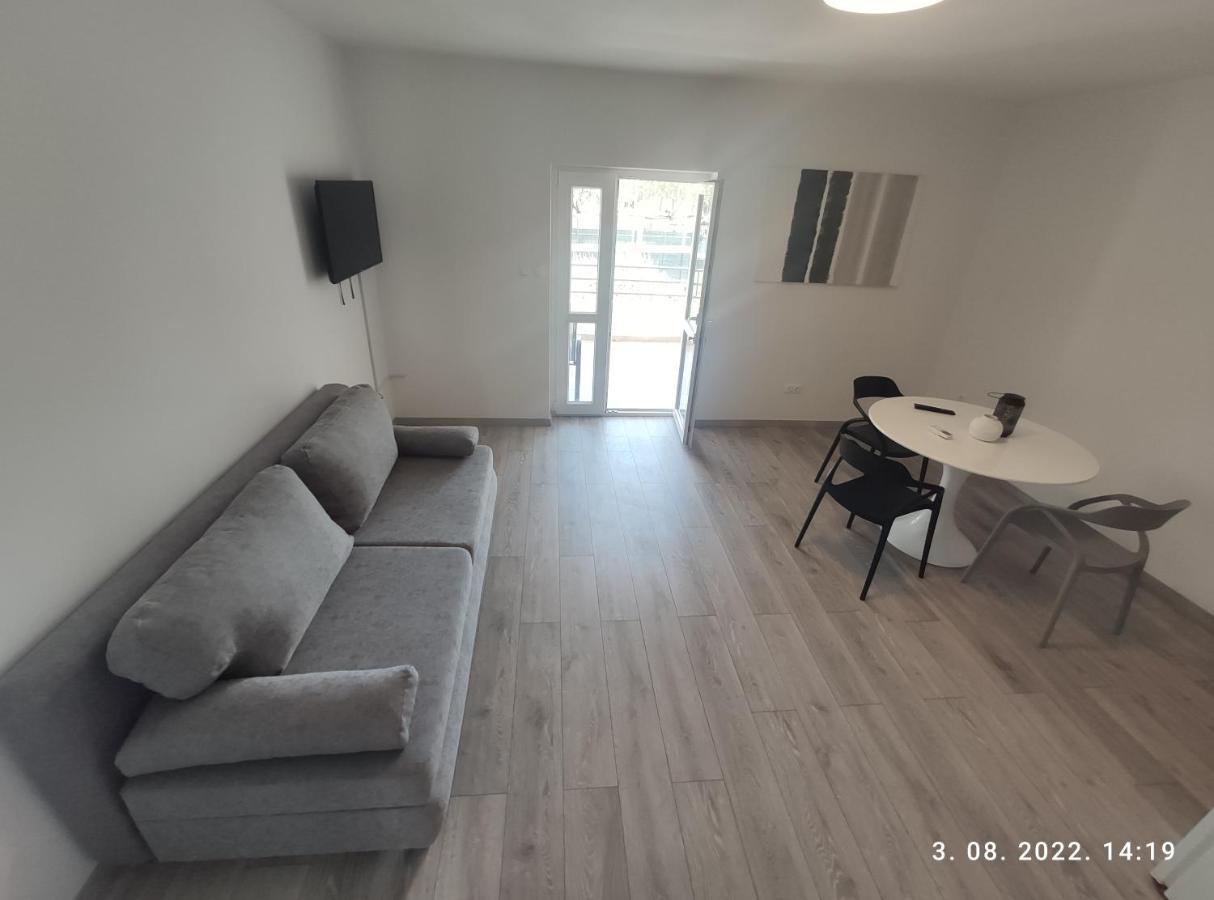 Aqua Apartments Omiš Eksteriør bilde