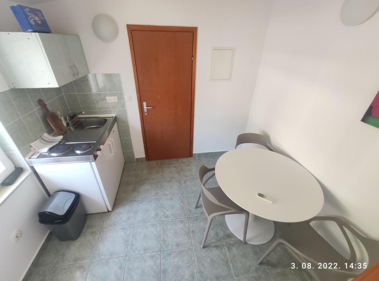 Aqua Apartments Omiš Eksteriør bilde
