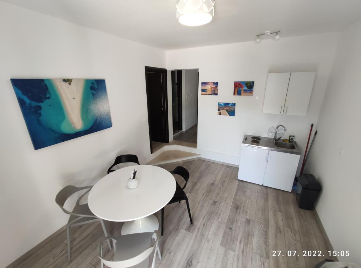 Aqua Apartments Omiš Eksteriør bilde