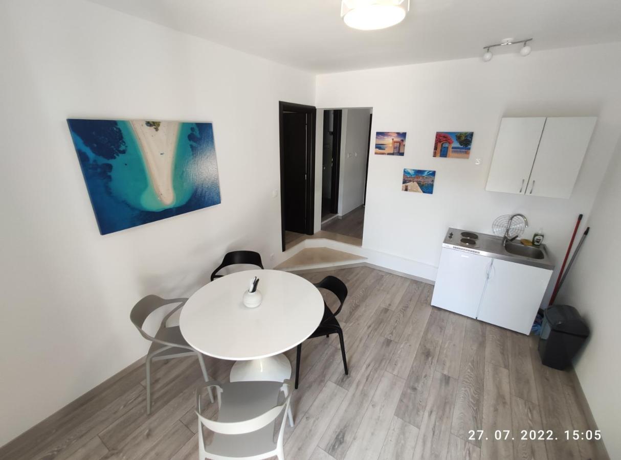 Aqua Apartments Omiš Eksteriør bilde