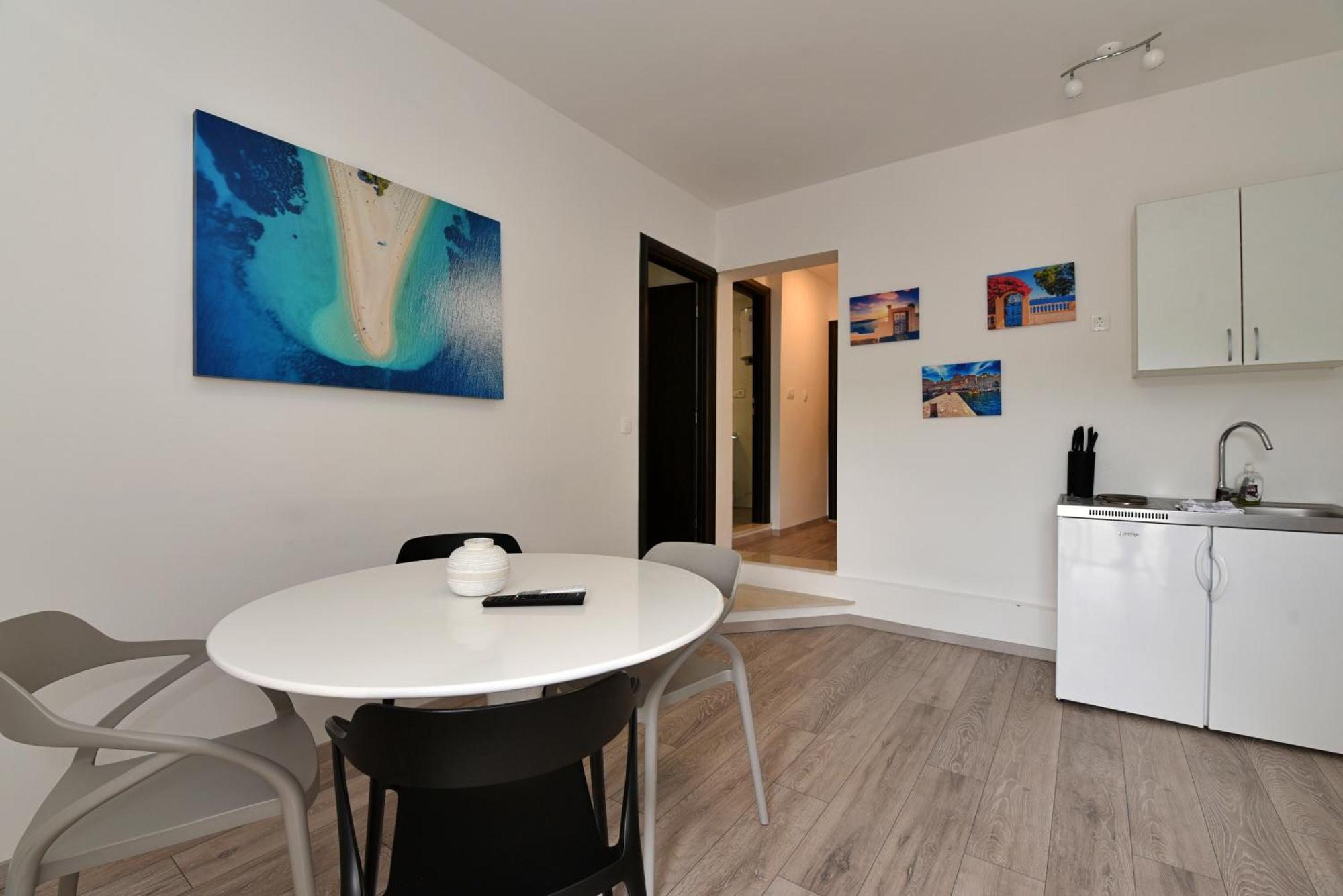 Aqua Apartments Omiš Eksteriør bilde